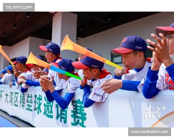 全运会垒球项目志愿者获致敬，专业服务保障赛事运行